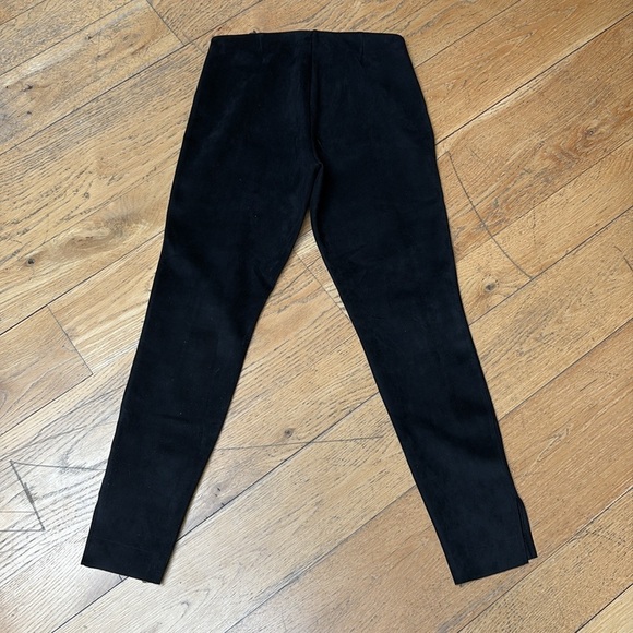 Zeza B Faux Suede Leggings. Size L - Picture 7 of 8